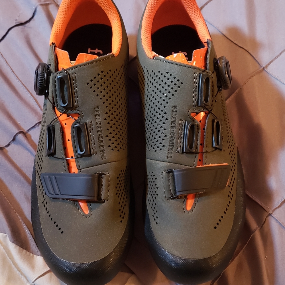 Fi'zi:k terra cycling shoes